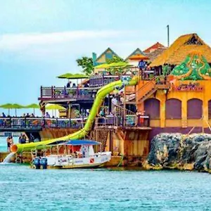 Villa La Rosa With Spectacular View Of, Ocho Rios